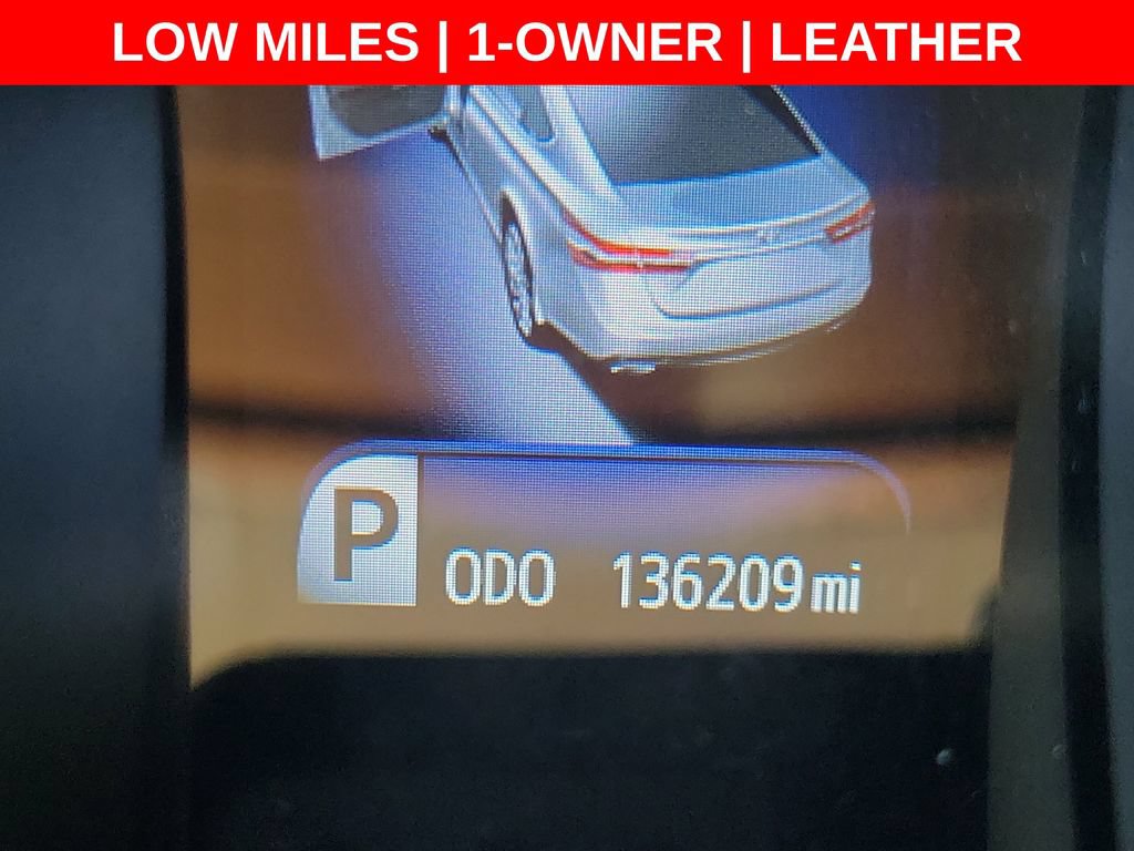 Used 2015 Toyota Avalon Limited FWD image 4