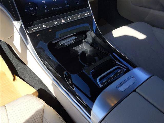 New 2027 Mercedes-Benz CLE 300 4MATIC Cabriolet image 11