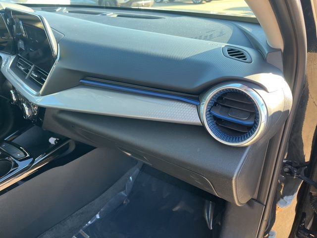 Used 2024 Chevrolet Trax LT image 53