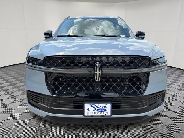 Used 2025 Lincoln Navigator Reserve w/ Jet Appearance Package AWD/4WD image 15
