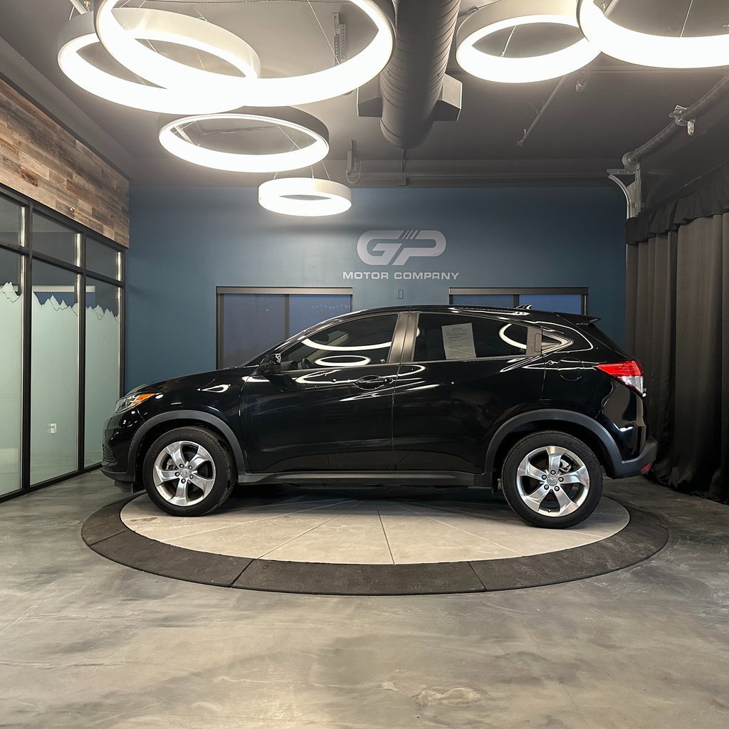 Used 2021 Honda HR-V LX image 6