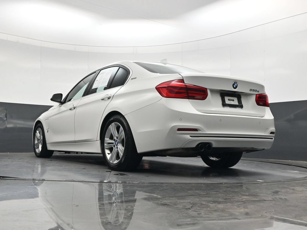 Used 2018 BMW 330e RWD image 36