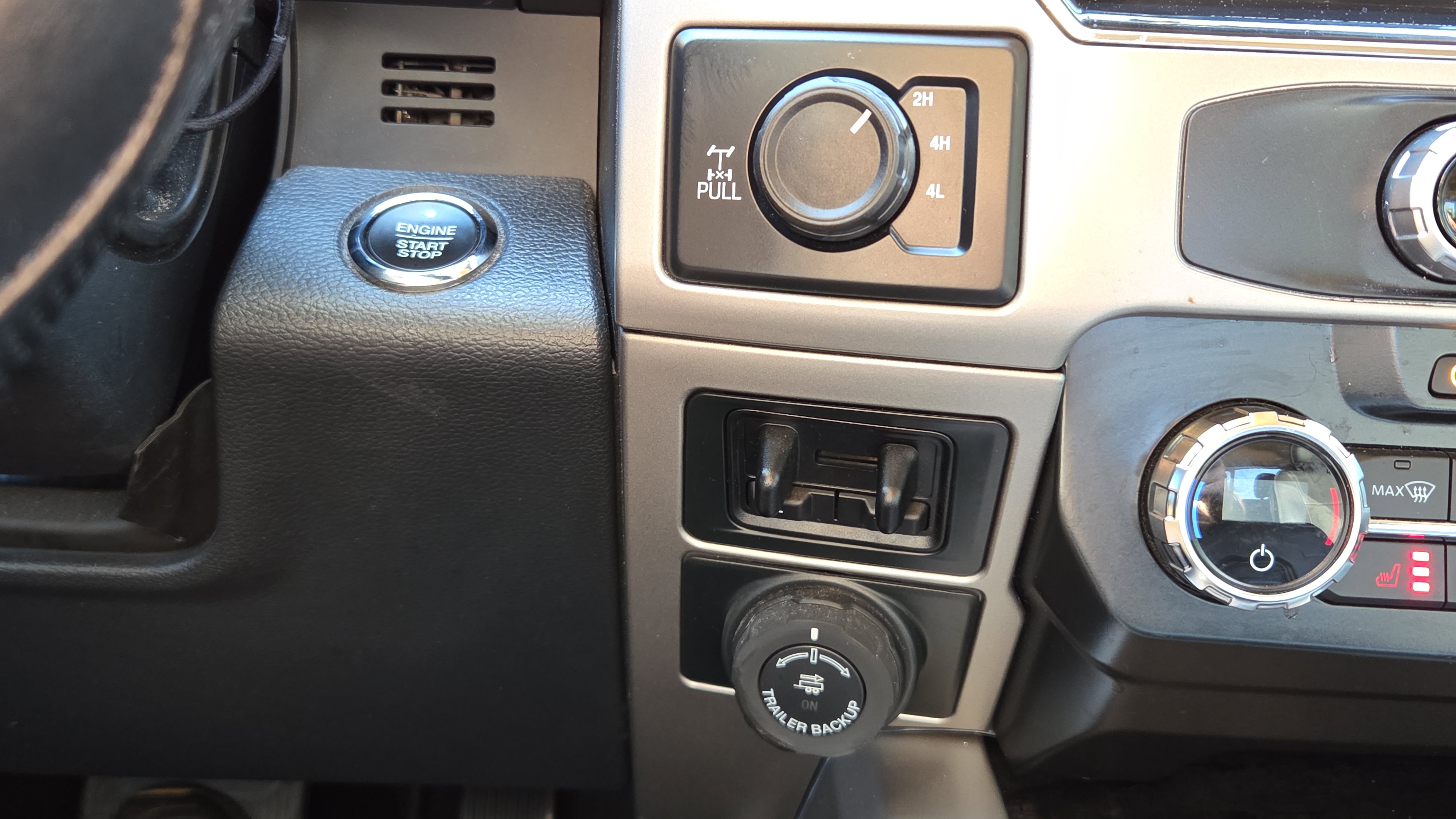 Used 2022 Ford F250 Lariat w/ Lariat Ultimate Package image 25