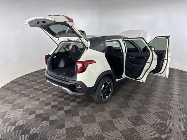 Used 2026 Kia Seltos S AWD/4WD image 17