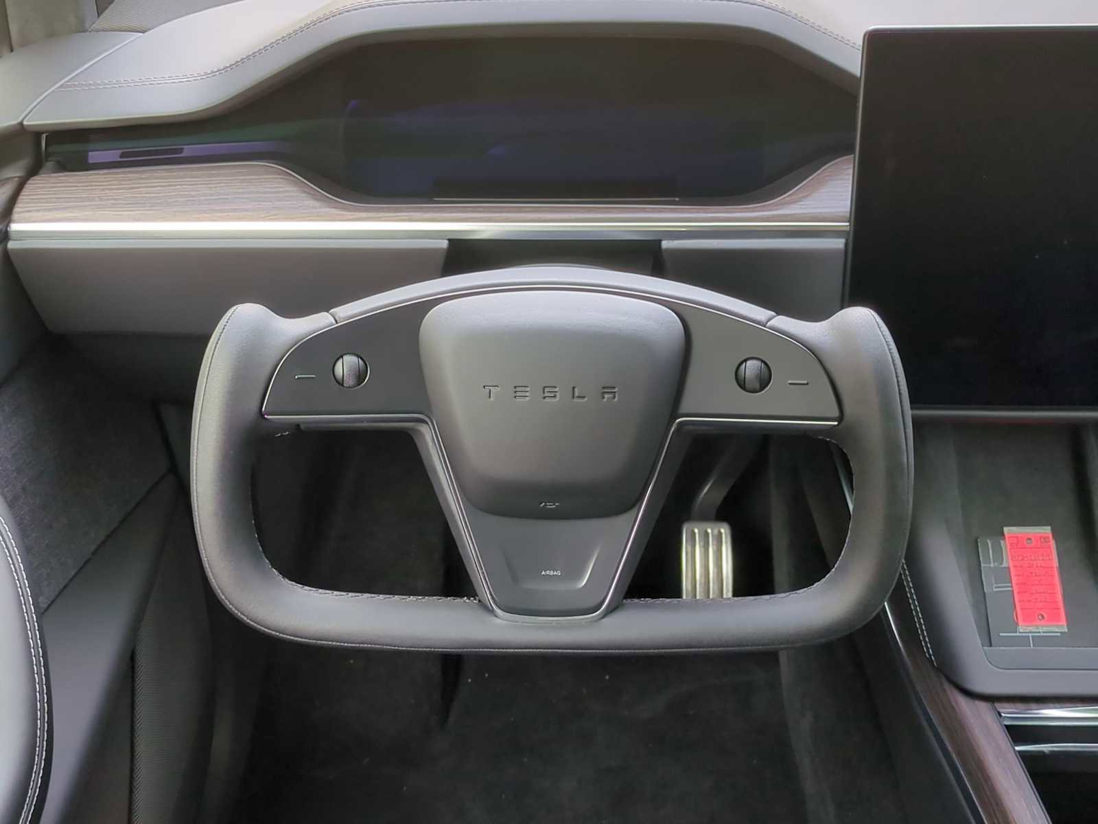 Used 2022 Tesla Model X image 23