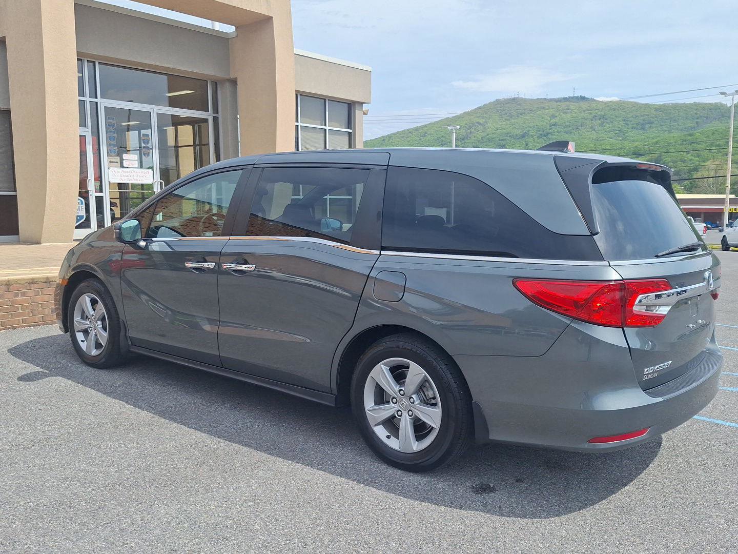 Used 2020 Honda Odyssey EX image 9