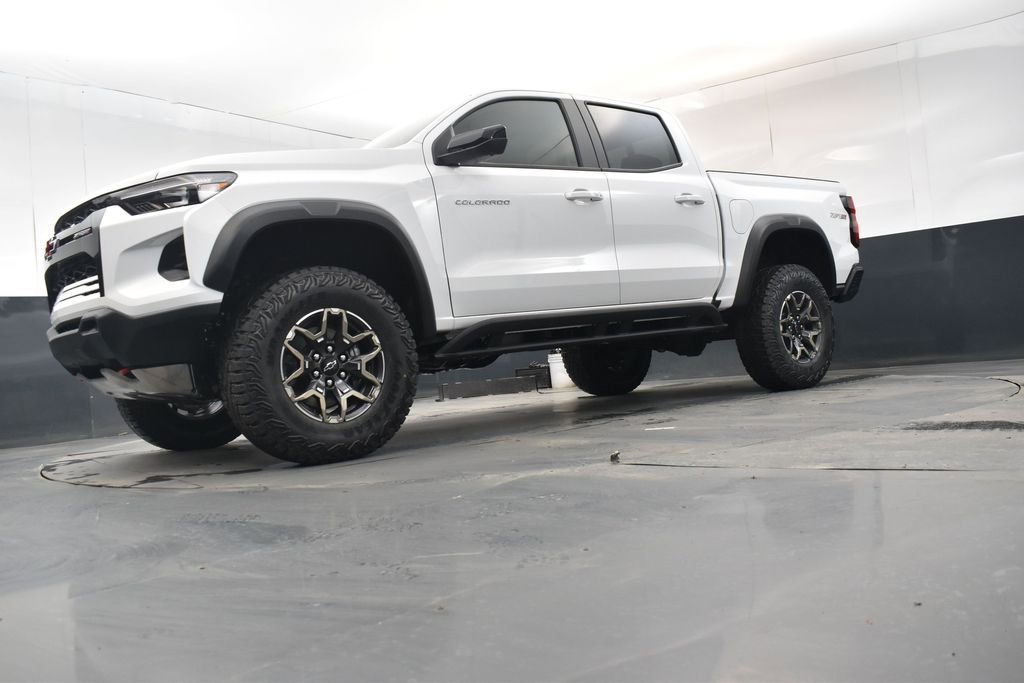 New 2026 Chevrolet Colorado ZR2 w/ Technology Package image 13
