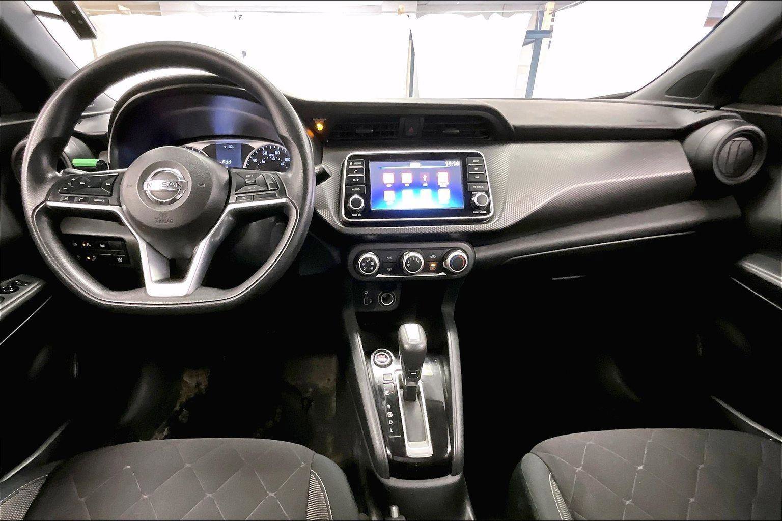 Used 2020 Nissan Kicks S image 14