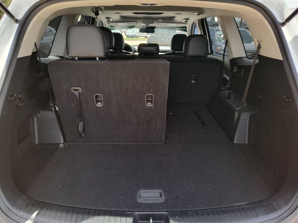 Used 2020 Kia Telluride S w/ S 8 Passenger Seating Package FWD image 9