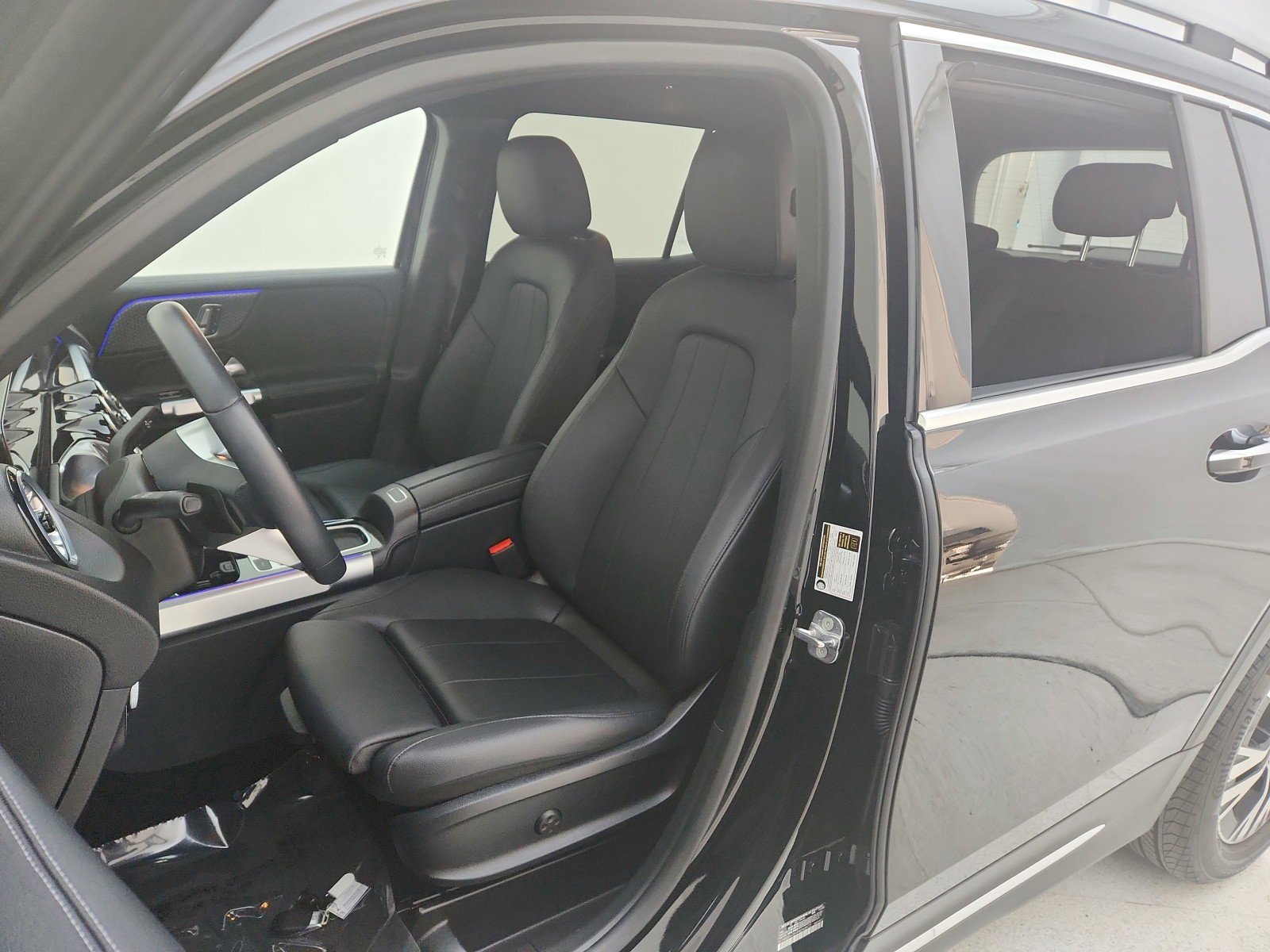 Certified 2024 Mercedes-Benz GLB 250 image 17