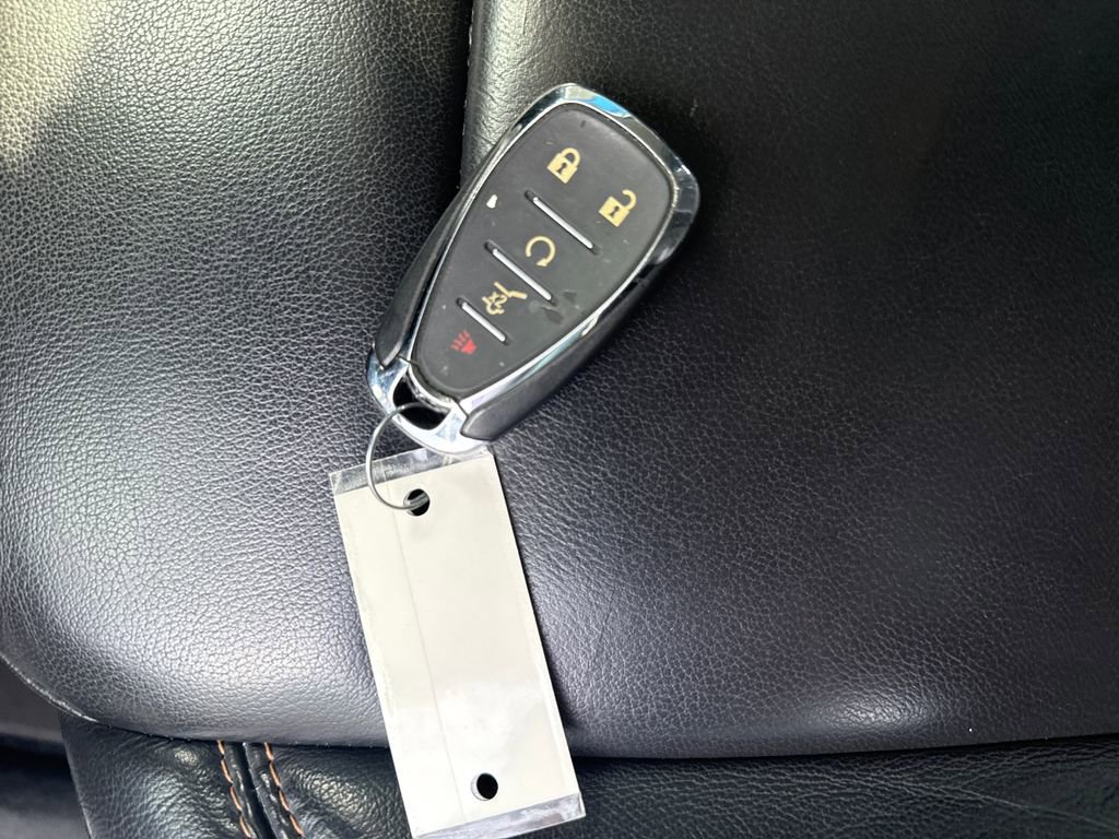 Used 2018 Chevrolet Traverse LT FWD image 41
