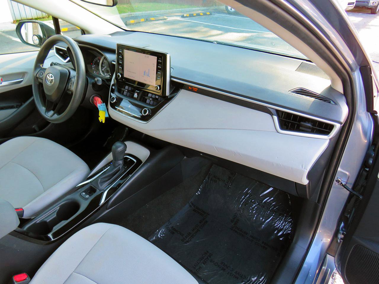 Used 2021 Toyota Corolla LE FWD image 16