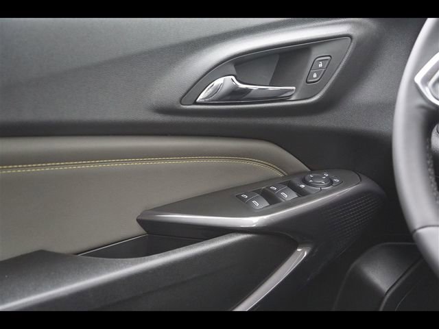 New 2025 Chevrolet Trax ACTIV w/ Driver Confidence Package image 18