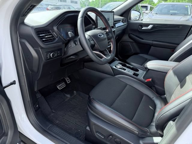 Used 2024 Ford Escape ST-Line w/ Tech Pack #1 AWD/4WD image 21