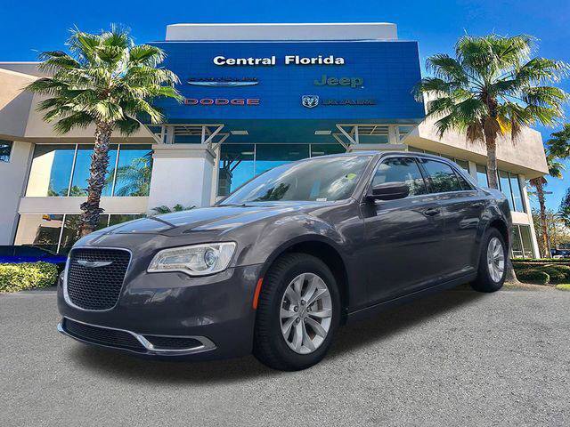 Certified 2022 Chrysler 300 Touring RWD image 9