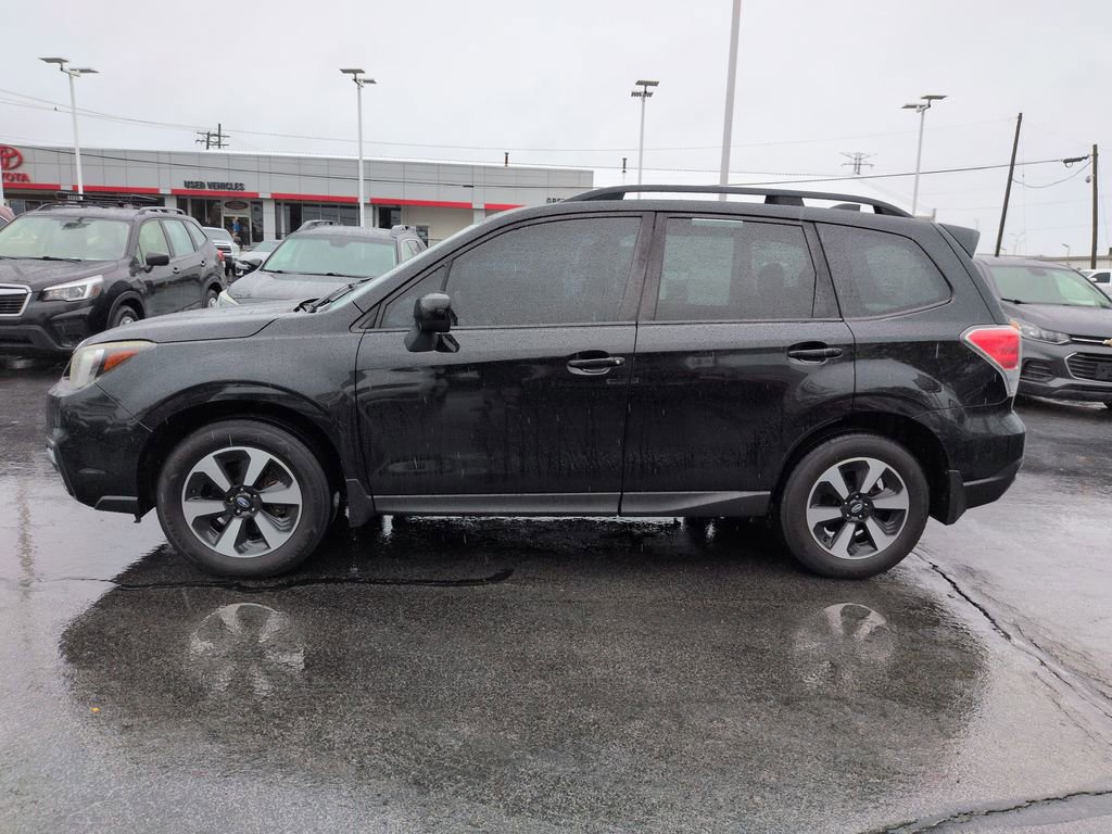 Used 2018 Subaru Forester 2.5i Premium AWD/4WD image 2