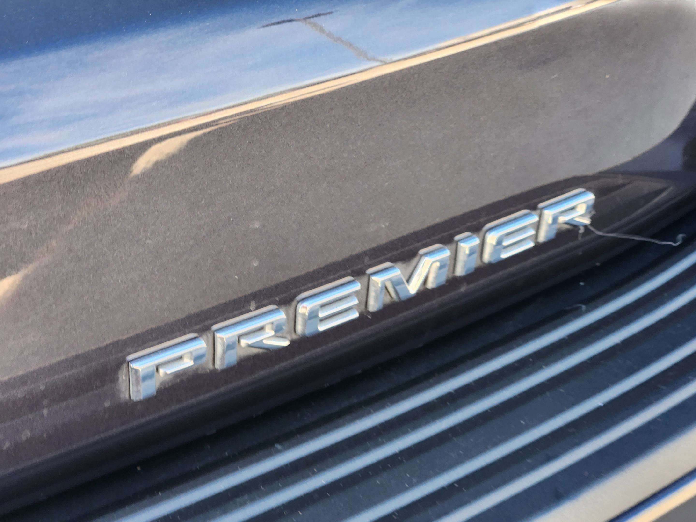 Used 2023 Chevrolet Tahoe Premier AWD/4WD image 12