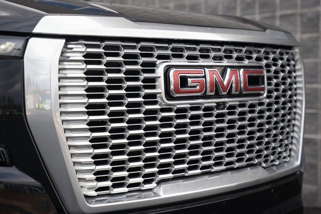 Used 2021 GMC Yukon Denali w/ Denali Premium Package image 16