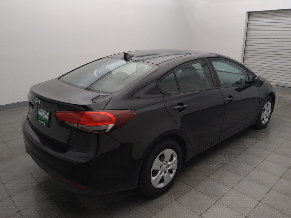 Used 2017 Kia Forte LX FWD image 9