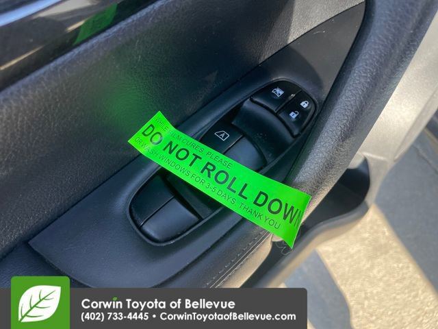 Used 2020 Nissan Rogue SV AWD/4WD image 19
