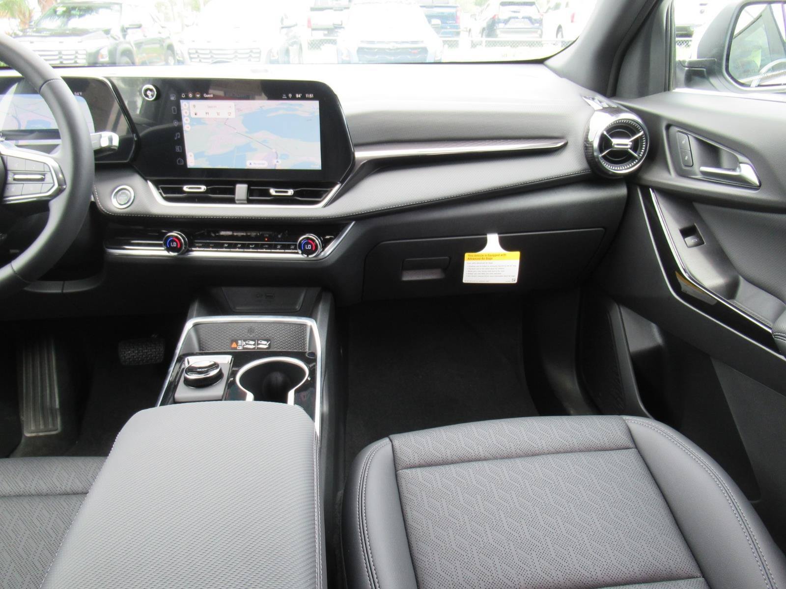 Used 2026 Chevrolet Equinox LT w/ Convenience Package II FWD image 14