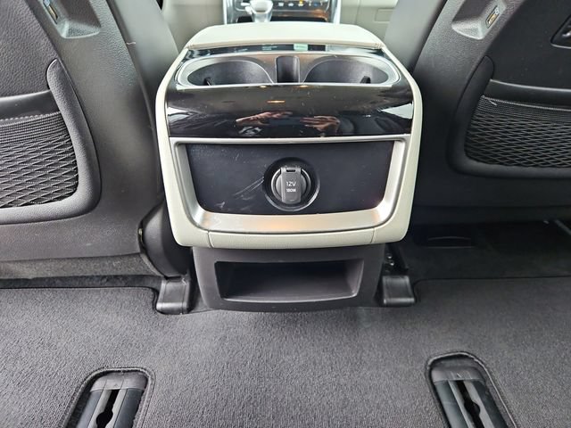 Used 2023 Kia Carnival EX FWD image 26