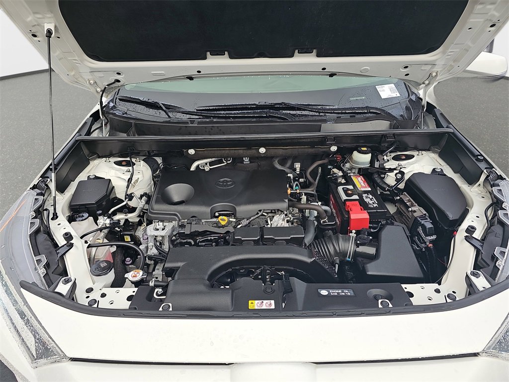 Used 2020 Toyota RAV4 XLE image 20