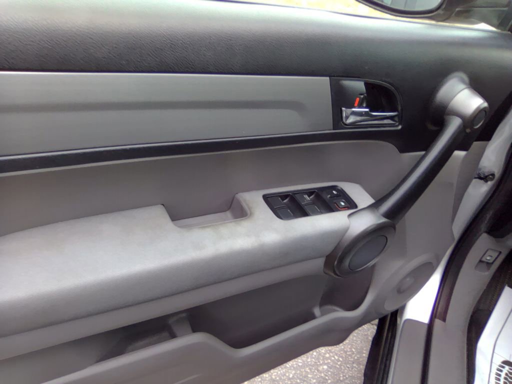 Used 2011 Honda CR-V LX image 14