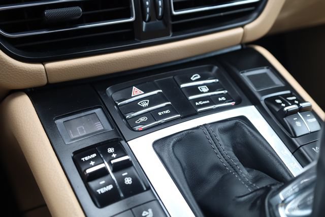 Used 2019 Porsche Macan AWD/4WD image 20