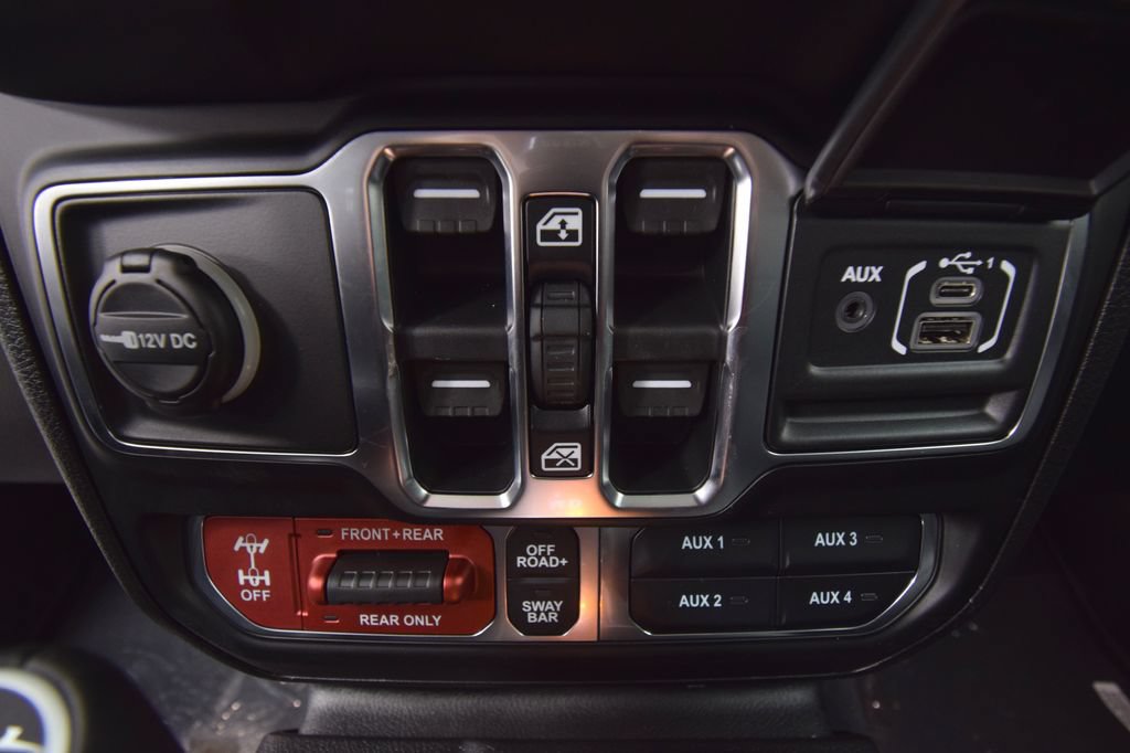 New 2026 Jeep Gladiator Rubicon w/ Safety Group AWD/4WD image 28