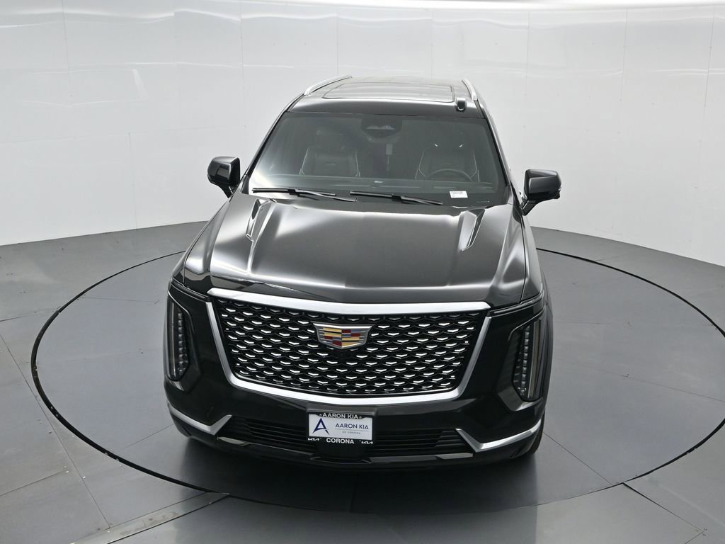 Used 2025 Cadillac Escalade ESV Premium Luxury image 29
