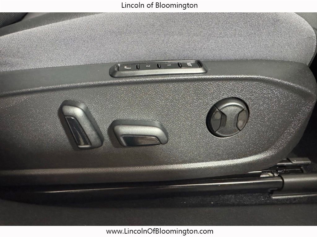 Used 2023 Volkswagen ID.4 Pro S Plus AWD/4WD image 18