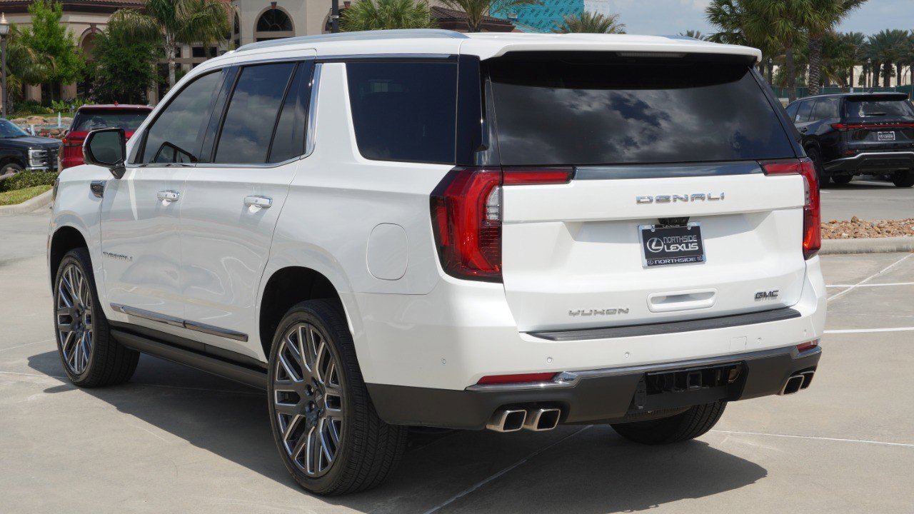Used 2025 GMC Yukon Denali Ultimate image 8