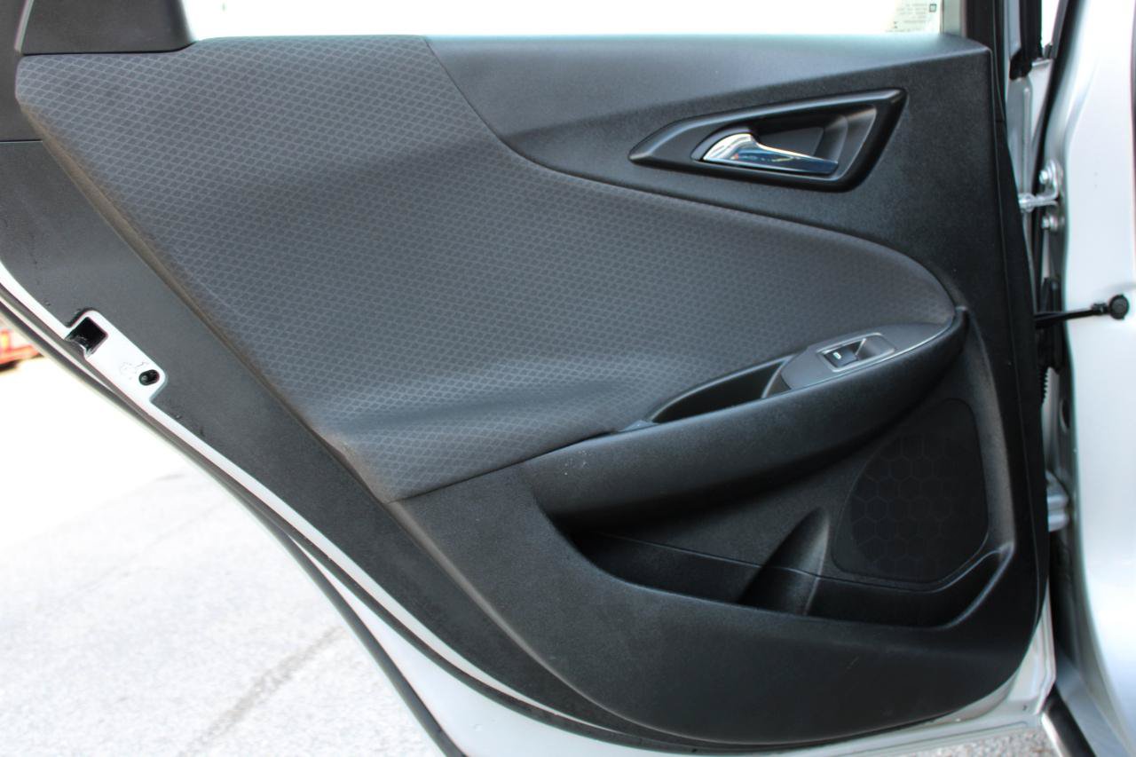 Used 2020 Chevrolet Malibu LT FWD image 37