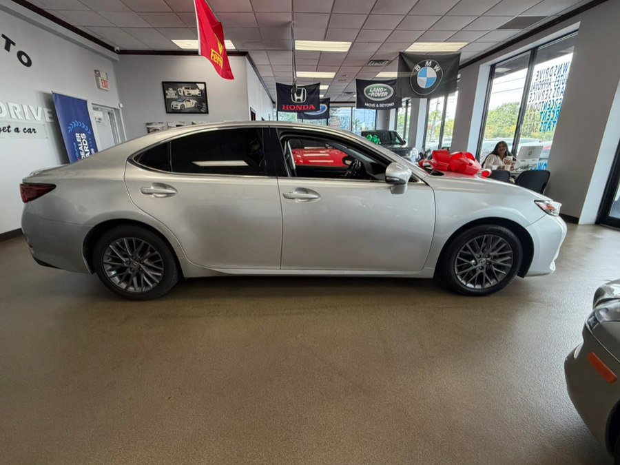 Used 2018 Lexus ES 350 w/ Navigation System Package FWD image 15