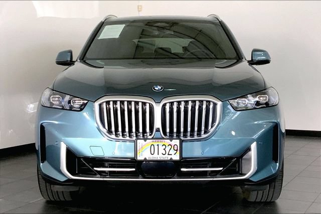 Used 2026 BMW X5 xDrive50e w/ Executive Package AWD/4WD image 3