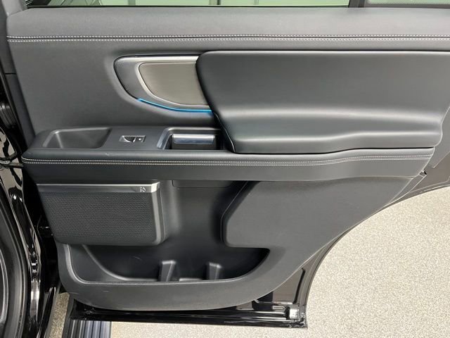 Used 2025 Ford Expedition Platinum image 49