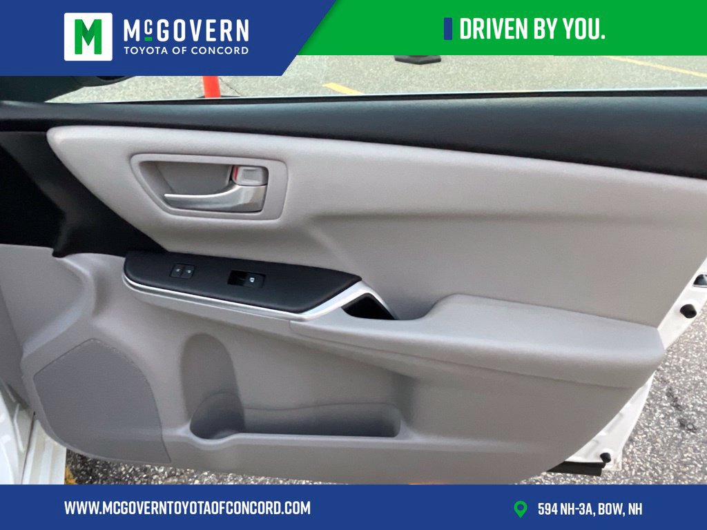 Used 2017 Toyota Camry LE FWD image 25