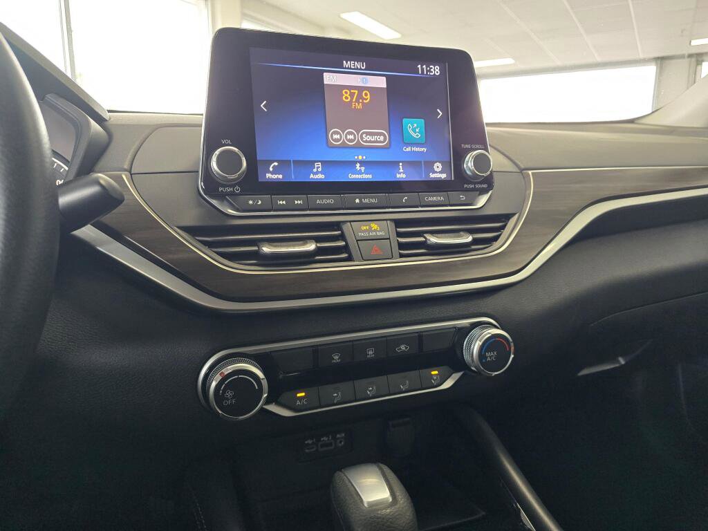 Used 2023 Nissan Altima 2.5 SV FWD image 28