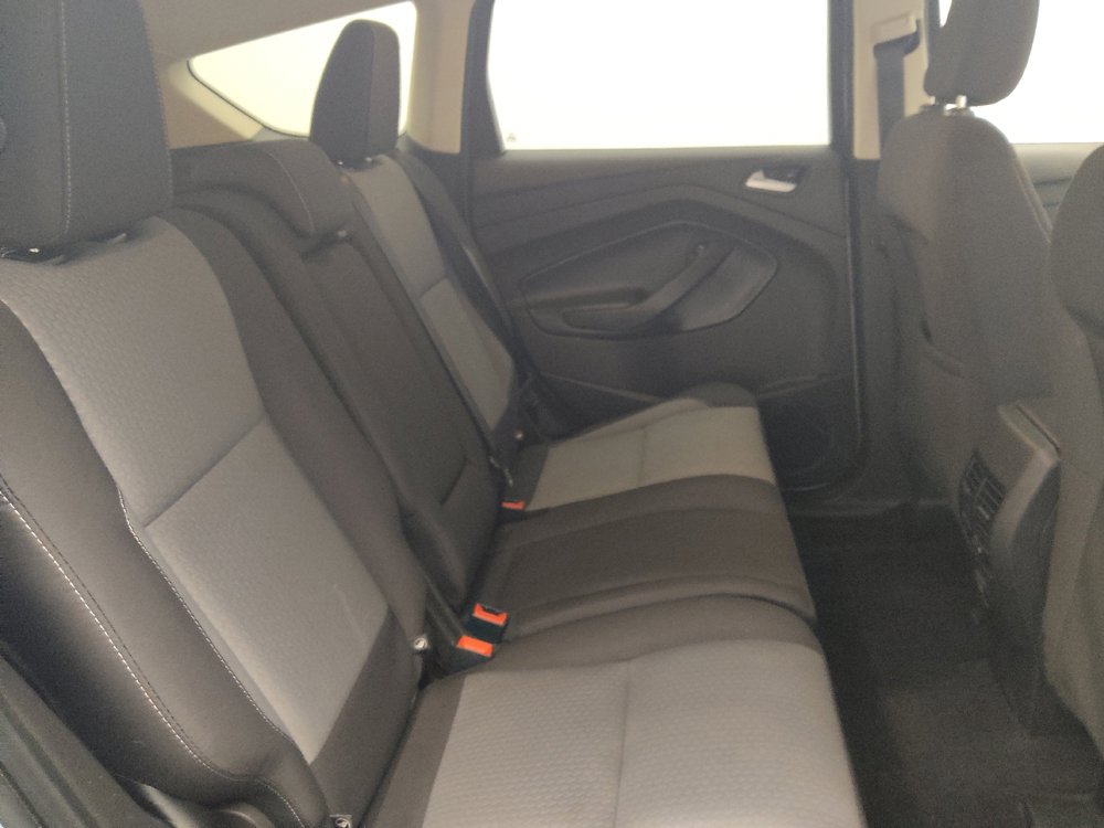 Used 2018 Ford Escape SE image 19