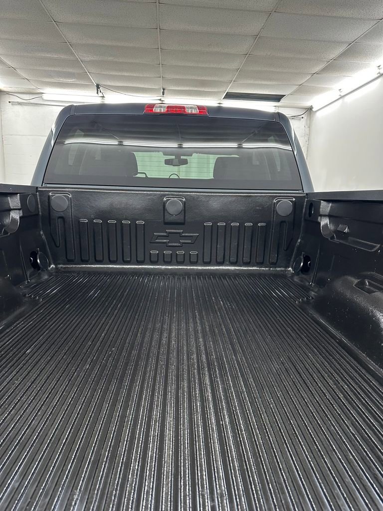 Used 2018 Chevrolet Silverado 1500 LT w/ All Star Edition image 28