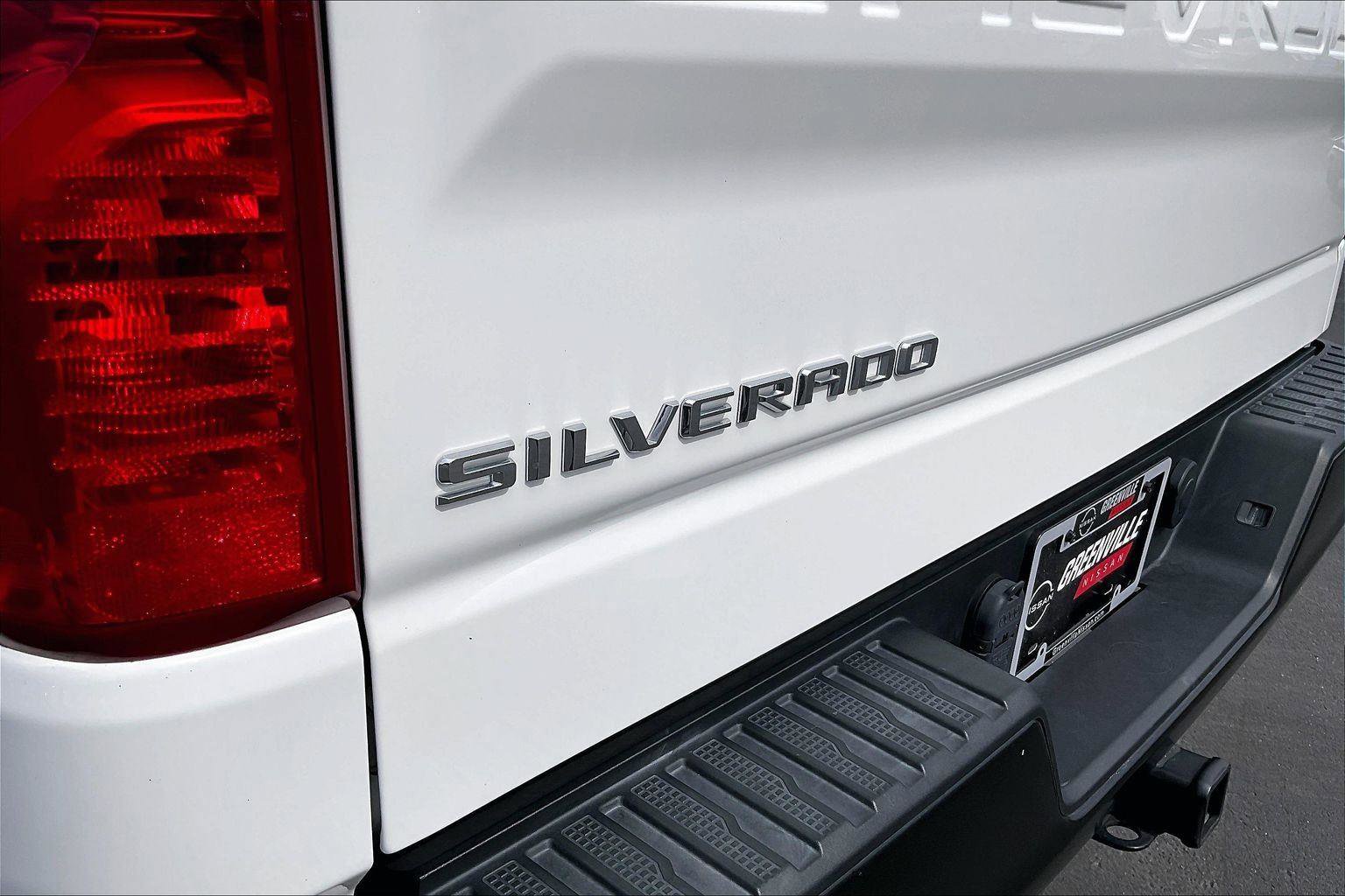Used 2022 Chevrolet Silverado 1500 W/T w/ Trailering Package image 9