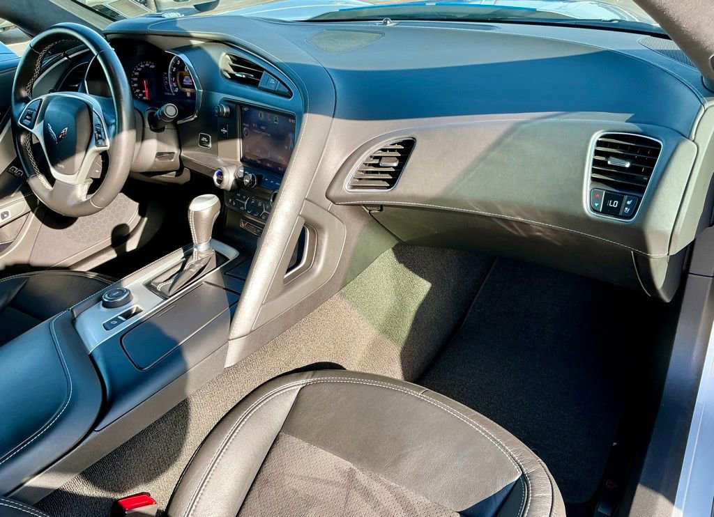 Used 2014 Chevrolet Corvette Base w/ 3LT Preferred Equipment Group image 28