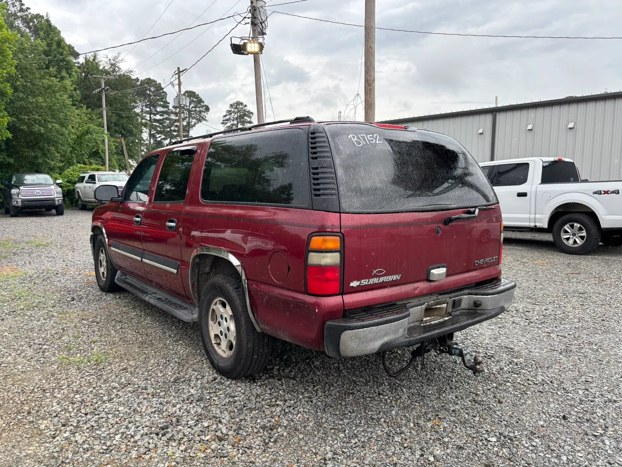 Used 2005 Chevrolet Suburban LS RWD image 4