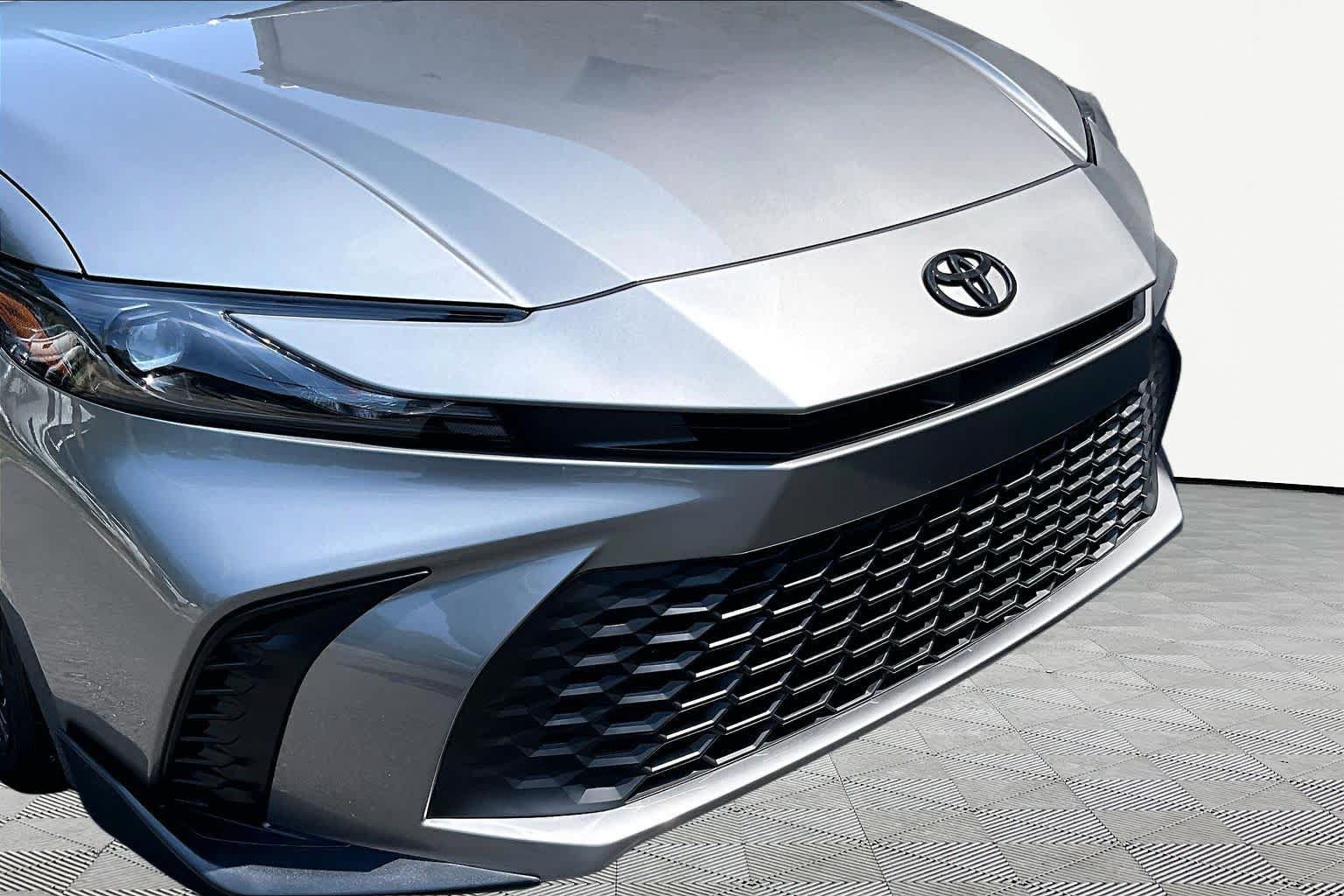 Certified 2026 Toyota Camry SE w/ Convenience Package FWD image 30