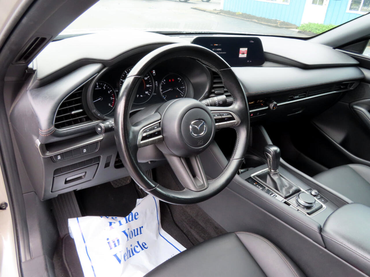 Used 2023 MAZDA MAZDA3 s image 25