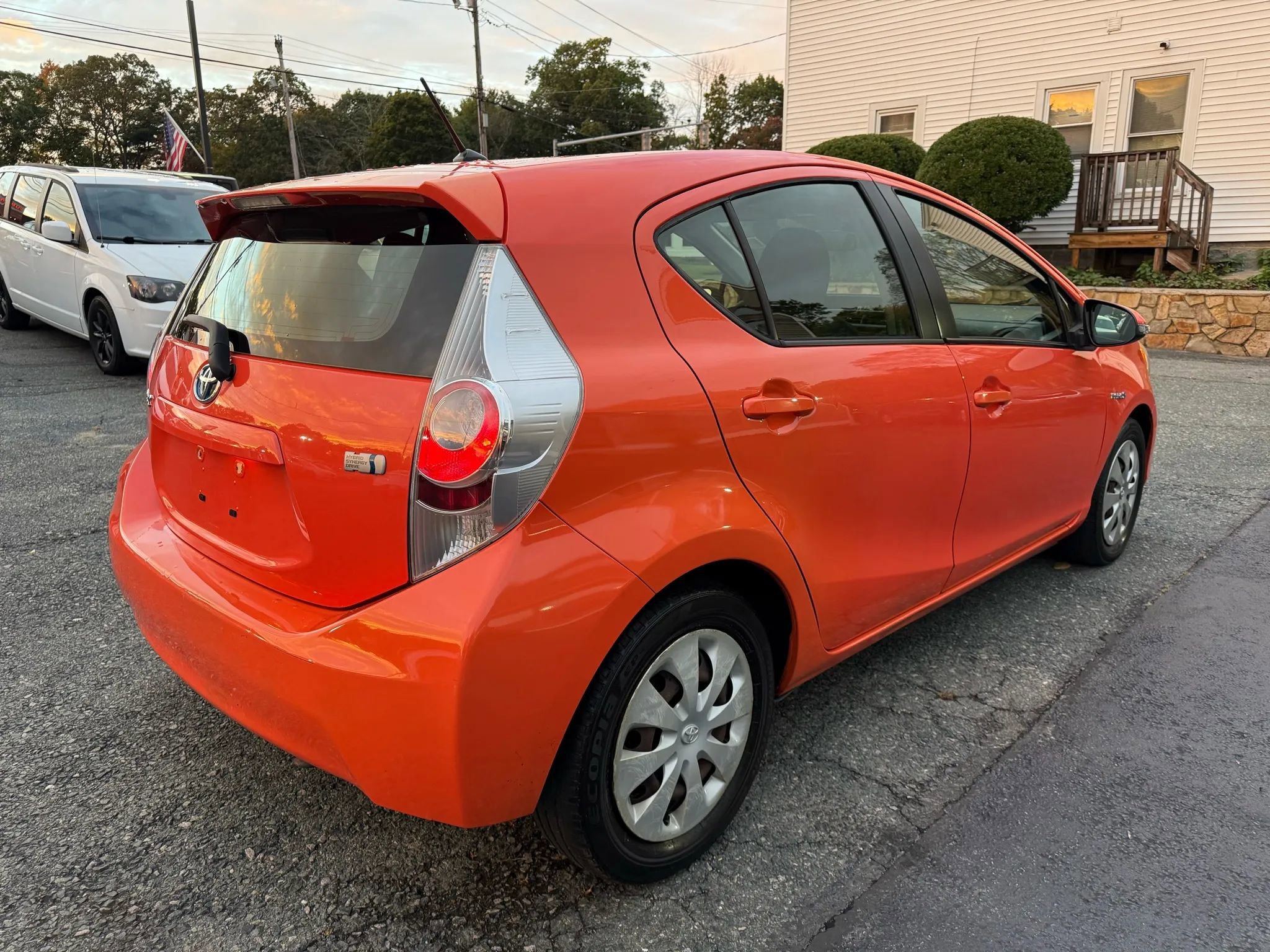 Used 2013 Toyota Prius C Two image 7