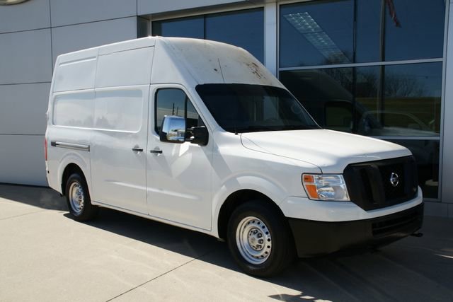 Used 2018 Nissan NV 2500 S image 2