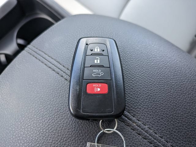 Used 2021 Toyota RAV4 XLE Premium FWD image 32