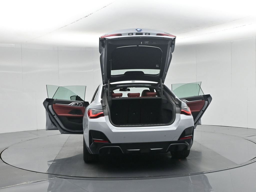 Used 2025 BMW i4 eDrive40 w/ M Sport Package image 35